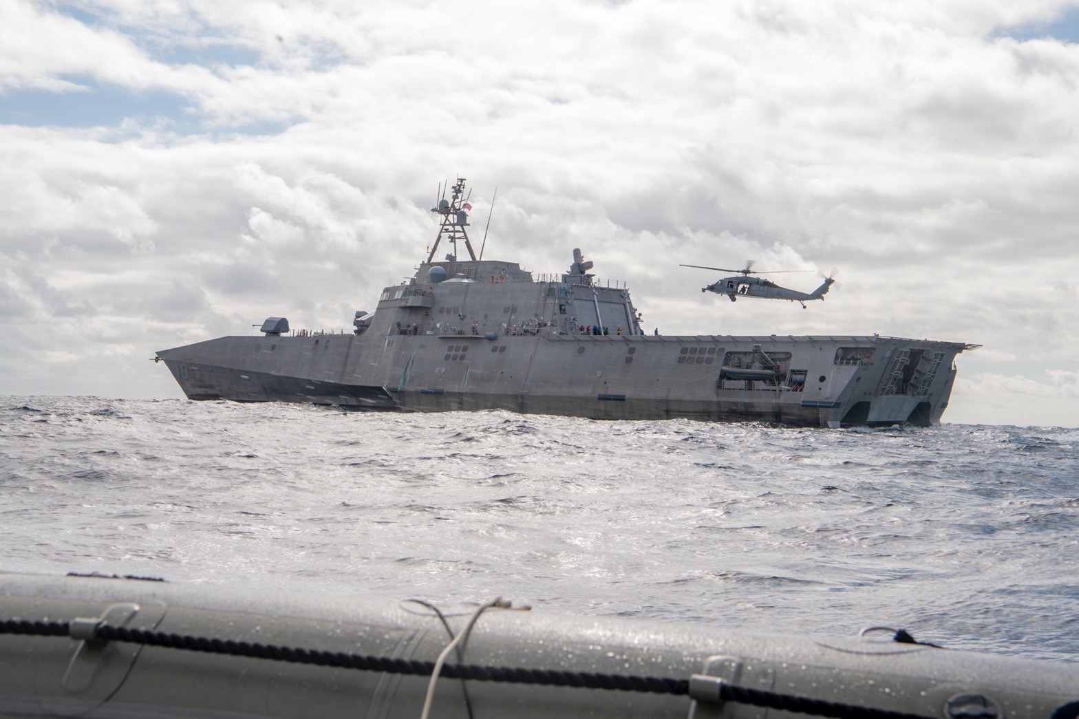 美海軍濱海戰鬥艦「吉福茲」號，圖為資料照片。取自美國海軍