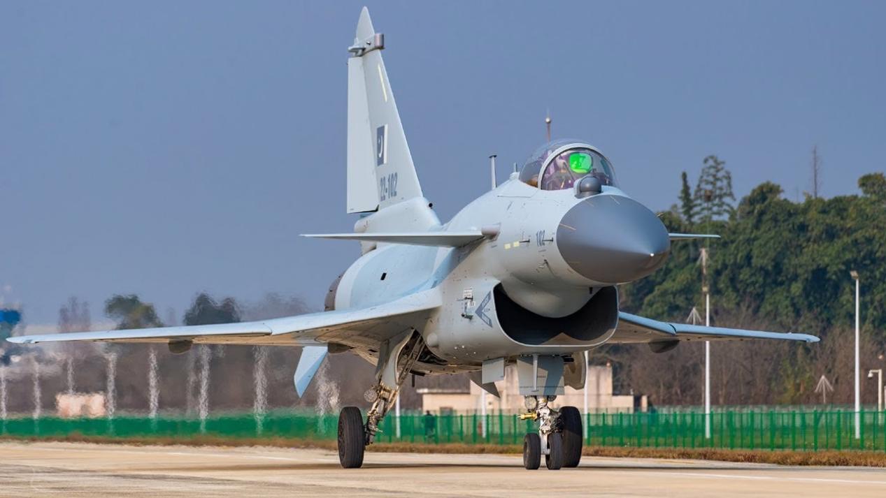 大陸殲-10C讓巴基斯坦空軍戰力大增。圖/取自人民網