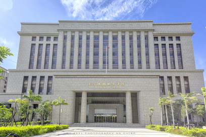 桃園1名徐姓女老師性侵國小男童並懷孕產子，男童父親告上法院，桃園地院一審判決徐女17年6個月有期徒刑，但徐女不服提出上訴。圖/google map