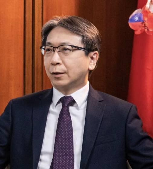 國安局長蔡明彥13日稱，今年迄今，國安局已通報近700件假訊息。（圖/取自國安局官網）