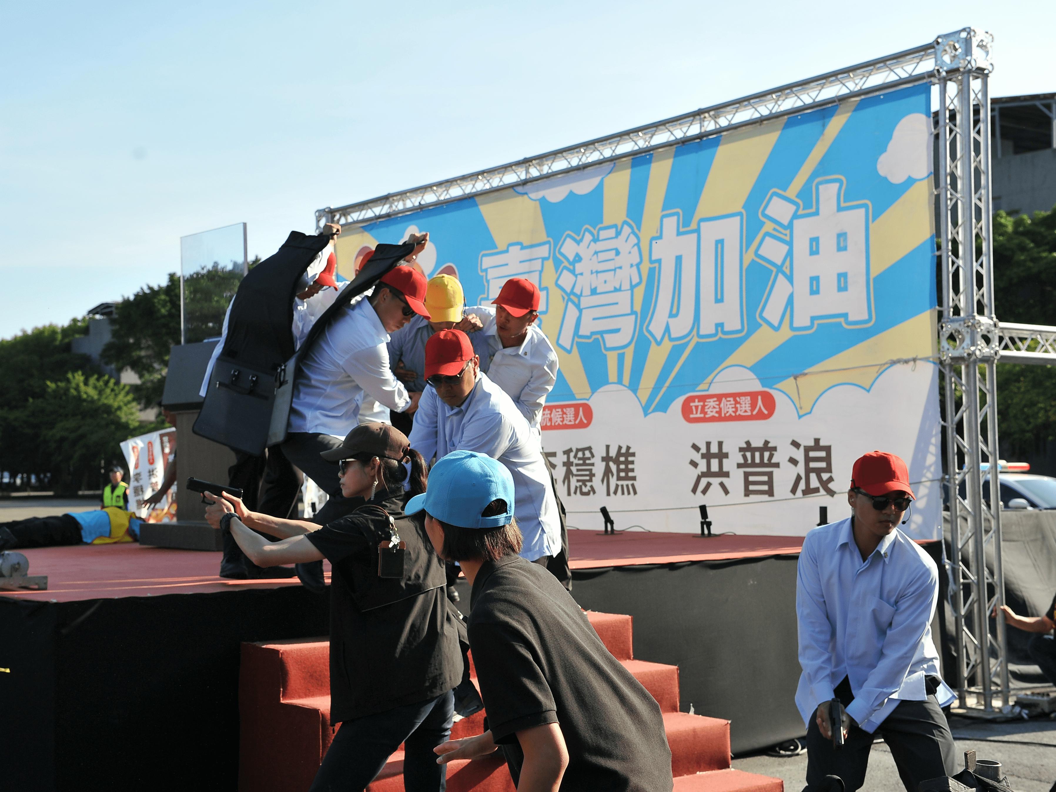 國安局特勤人員演練選舉維安。（圖/取自國安局官網）