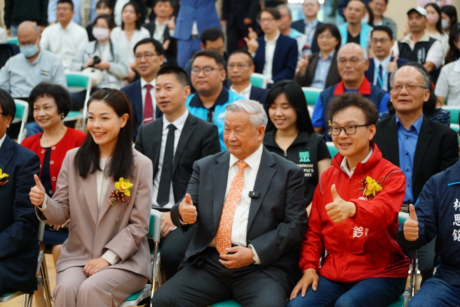 新竹科學園區今日舉辦43周年園慶活動，立委鄭正鈐表示，穩定安全的能源環境才能鞏固護國神山。圖/鄭正鈐辦公室提供
