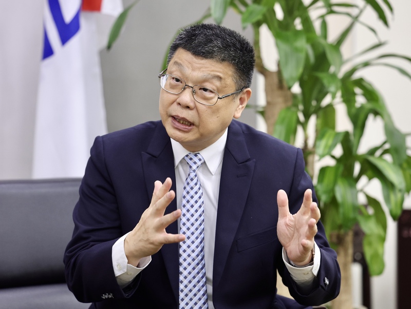 台鐵公司即將掛牌，台鐵局長杜微將出任首任董事長。圖/中央社