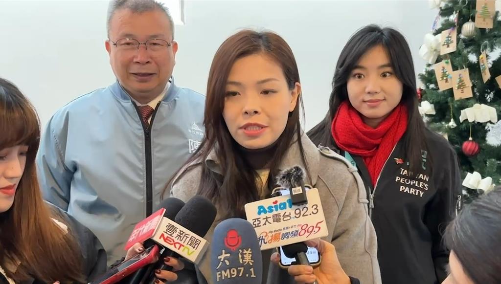 新竹市長高虹安25日表示，柯爸農地一案已經證實非營建廢棄物，市府也已經限期最長90日內改善。圖／新竹市政府提供