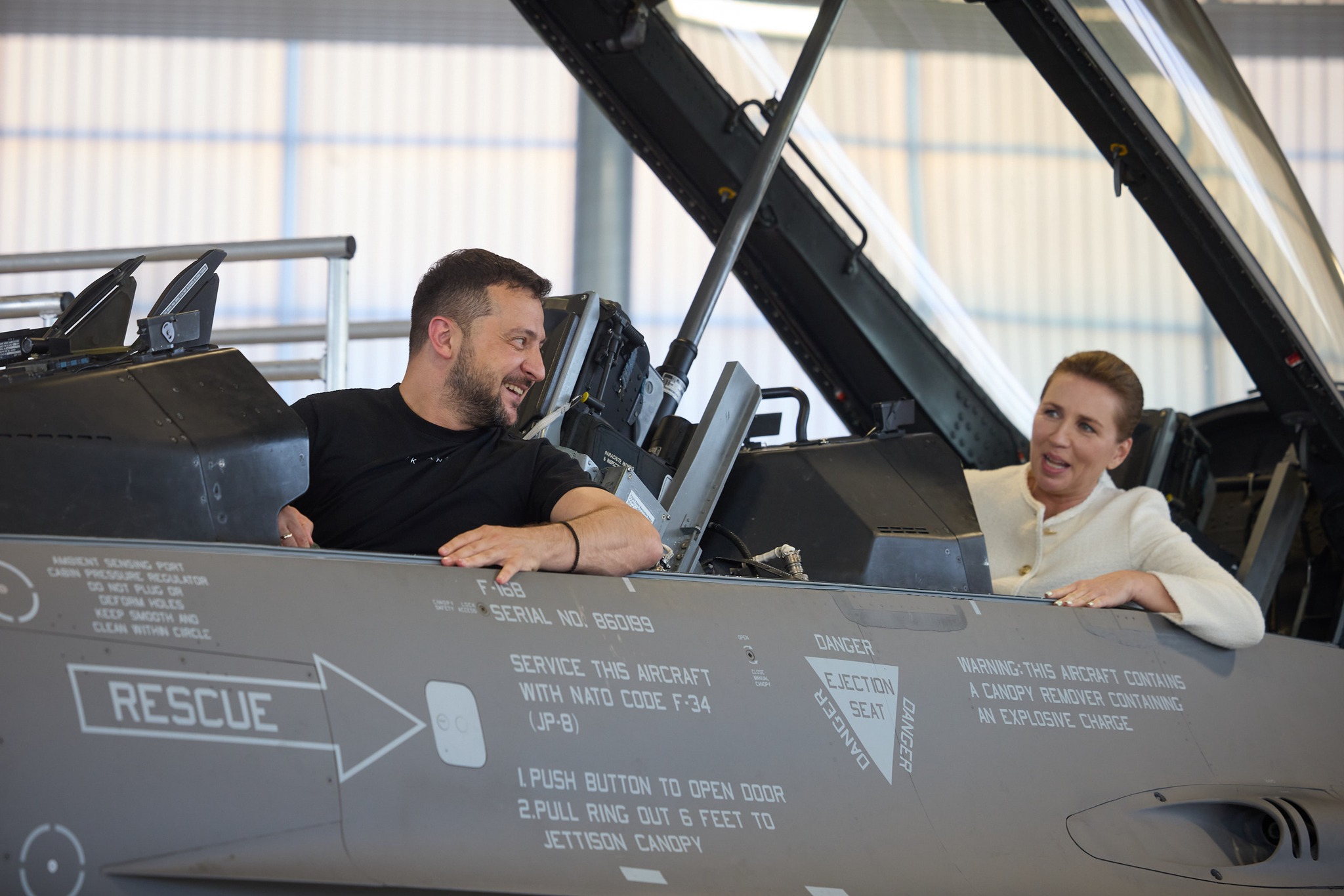 丹麥捐給烏克蘭F-16戰機計劃 將延至今年第二季交機