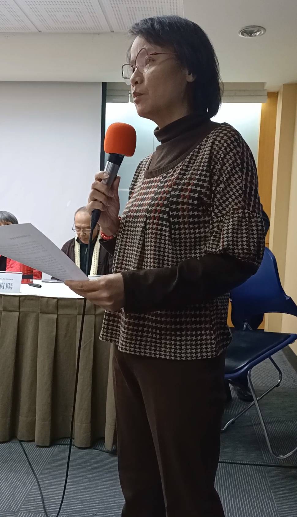 北一女教師區桂芝指出，課本不教波瀾壯闊的保釣運動，導致介紹到相關文學作品時都無法說明。圖／寧鳴生攝