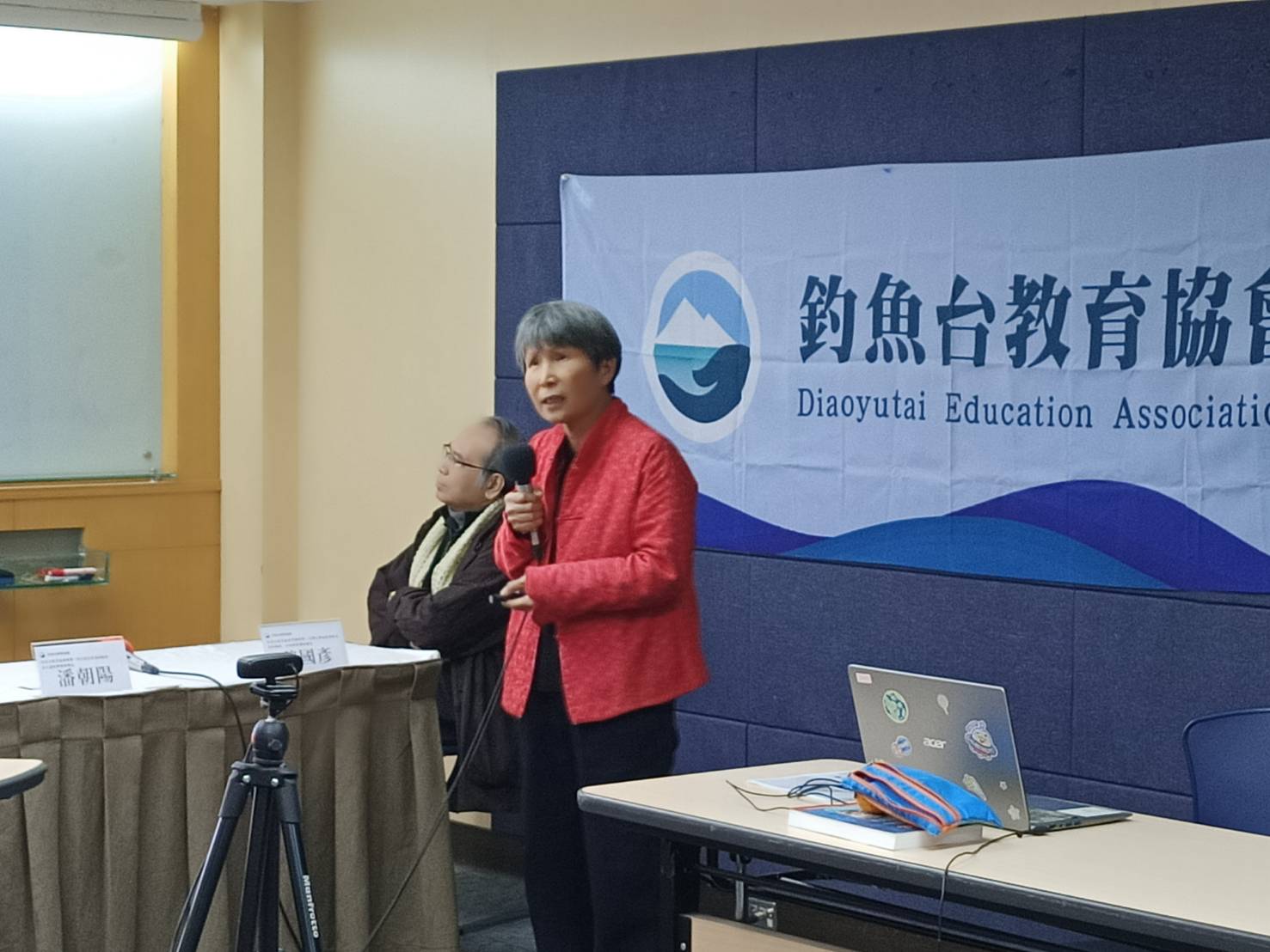 釣魚台教育協會常務理事陳美霞指出，保釣運動的豐富性產生許多保釣文學。圖／寧鳴生攝