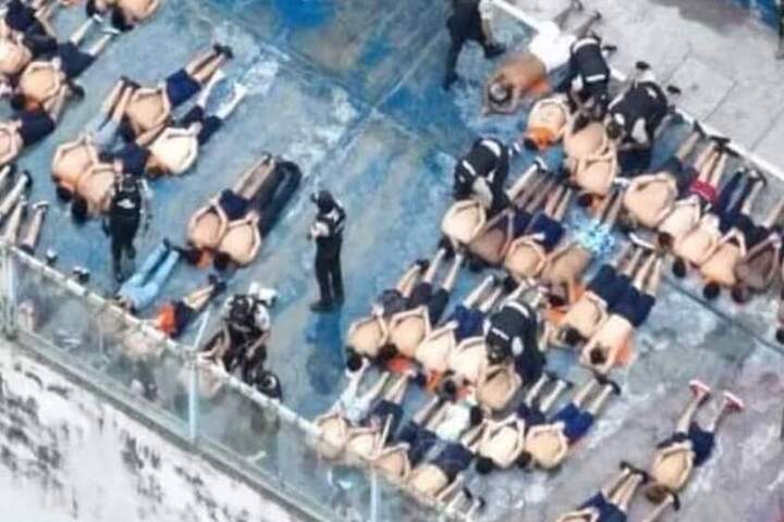 厄瓜多濱海監獄爆發大規模暴動，軍隊介入後已成功壓制。圖/取自De Vuelta a la Batalla, Segui《推特》