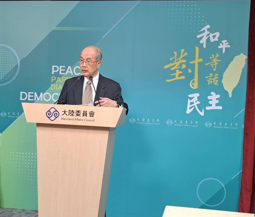 對於國台辦要求台灣先取消禁團令，陸委會副主委詹志宏25日表示，兩岸旅遊應是雙向、對等開放。圖/宋秉忠攝 