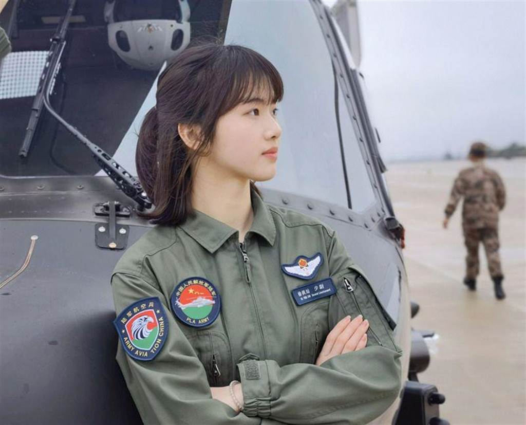 有「解放軍宋慧喬」美名的最美飛官徐楓燦。資料圖/取自中青在線