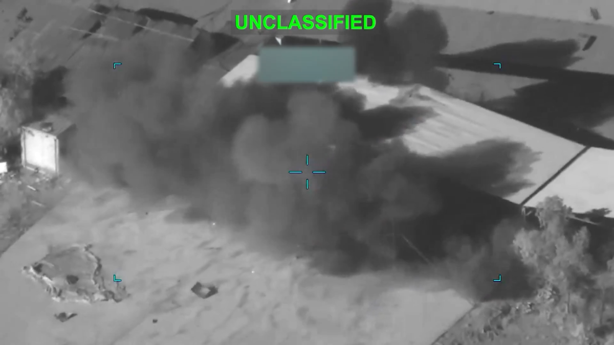 「史詩之怒」軍事行動，美軍摧毀伊朗機動防空飛彈設施。圖/取自白宮官網