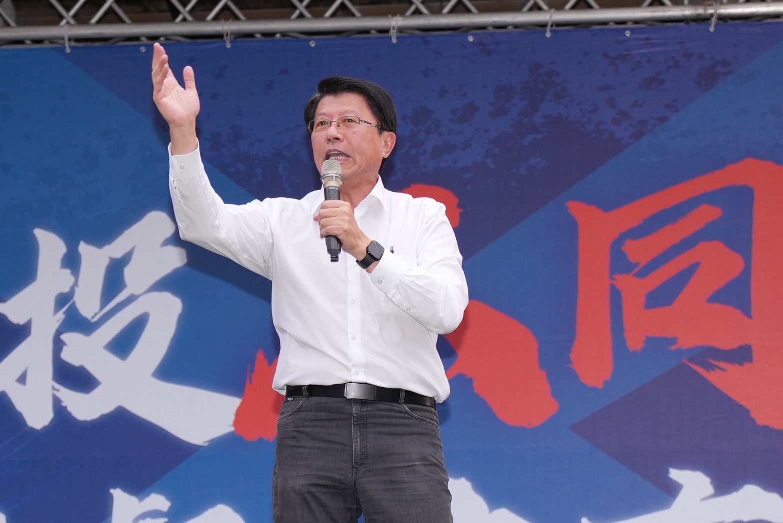 北北基反惡罷造勢大會21日在台北市榮星花園登場,國民黨立委謝龍介宣講。圖/記者陳思豪攝.jpg