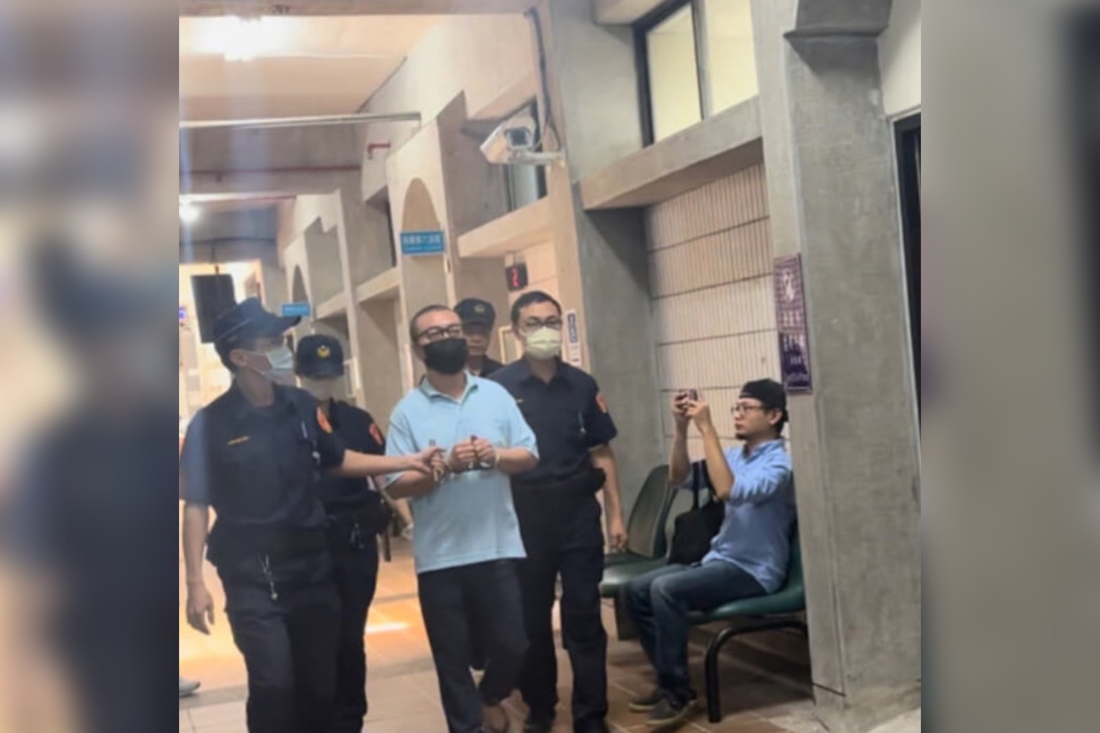 台中地院裁定博弈教父陳政谷（中）須以2億元新台幣重金交保。圖／中央社