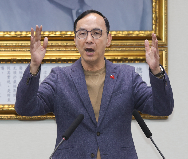 國民黨今（24）日召開中常會，通過推舉「韓江配」參選立院正副院長。圖／中央社