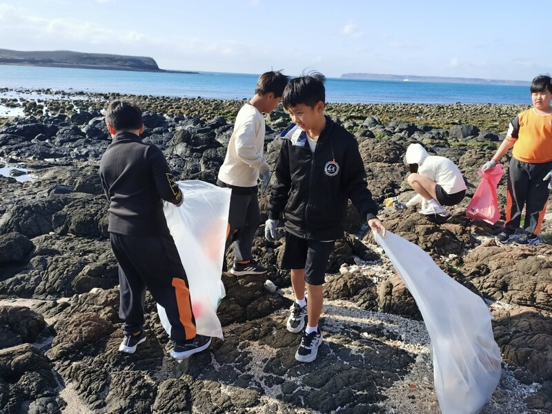 《海保法》才開公聽會今就逐條審？立委批像搭高鐵過站不停