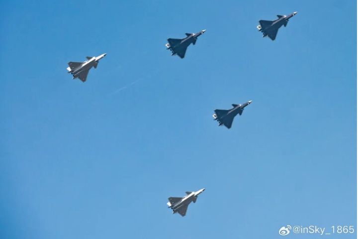 大陸第5代隱形戰機殲-20A的新照，最近在大陸社群網站上瘋傳。圖/取自inSky_1865微博