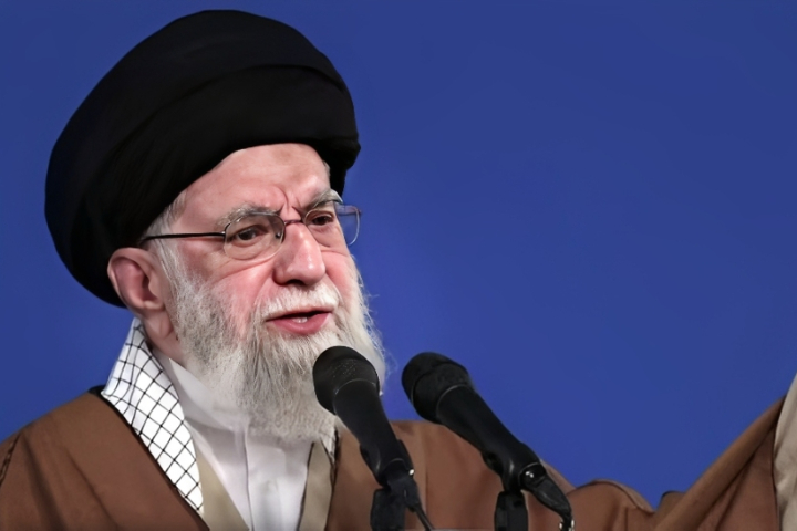 哈米尼及其女兒、女婿、孫子皆死於美以空襲。圖/翻攝自NBC News