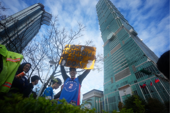 蕭美琴、卓榮泰喊「台灣101」遭炎上！蔣萬安昔酸：不如改「民主進步101」