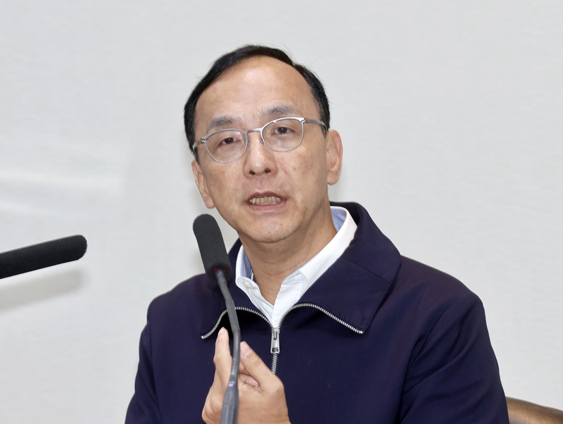 國民黨17日下午在中央黨部舉行中常會，朱立倫表示他將奮戰到黨主席任期結束。圖/中央社