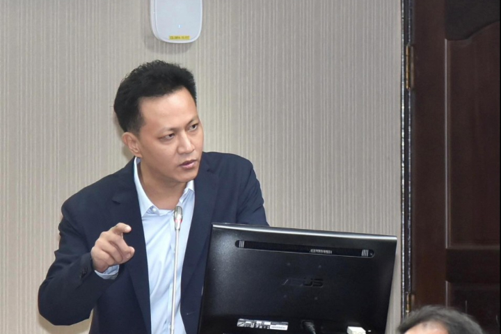 黑熊學院翻版？府韌性委員搞射擊賽 邱鎮軍轟：全民國防變全民圖利