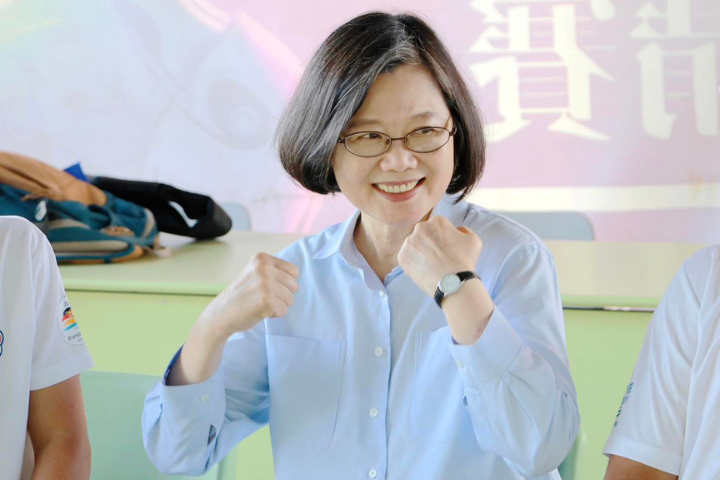 蔡英文也出手了！上週末勸進鄭麗君戰北市　王世堅：相信她會慎重考量