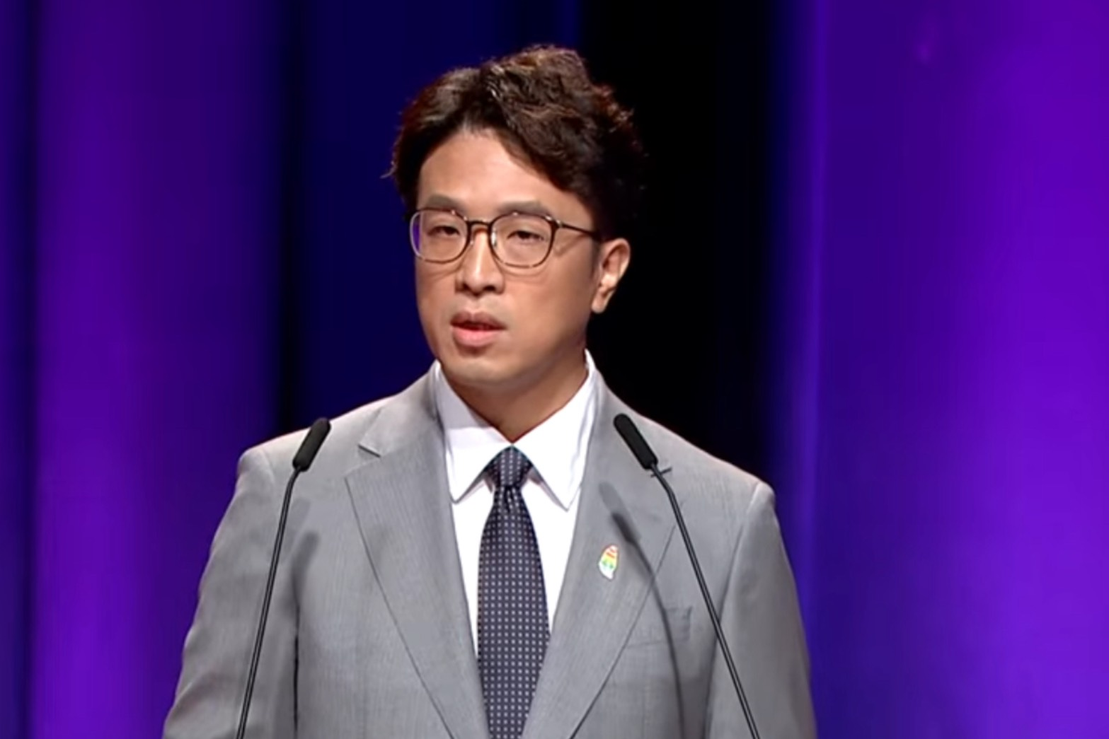 【首都市長電視辯論】沈伯洋不斷扯砍樹　蔣萬安：北市府4年已種了4萬多棵樹
