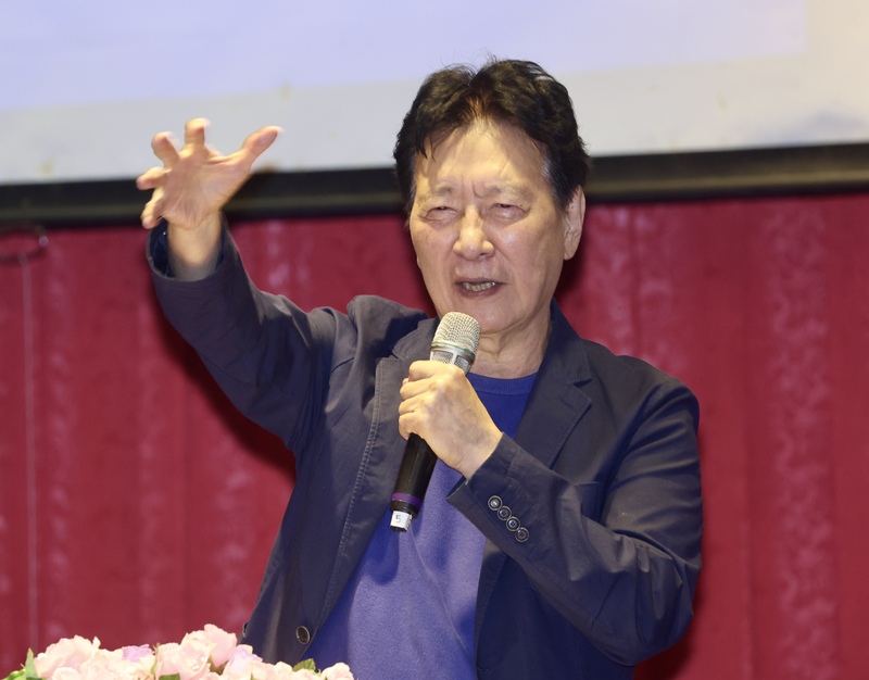 趙少康上周曾開記者會表明，若盧秀燕、朱立倫、郝龍斌三人都不選，他才會出面選；昨晚與郝龍斌長談後，決定由郝出面參選。圖／中央社