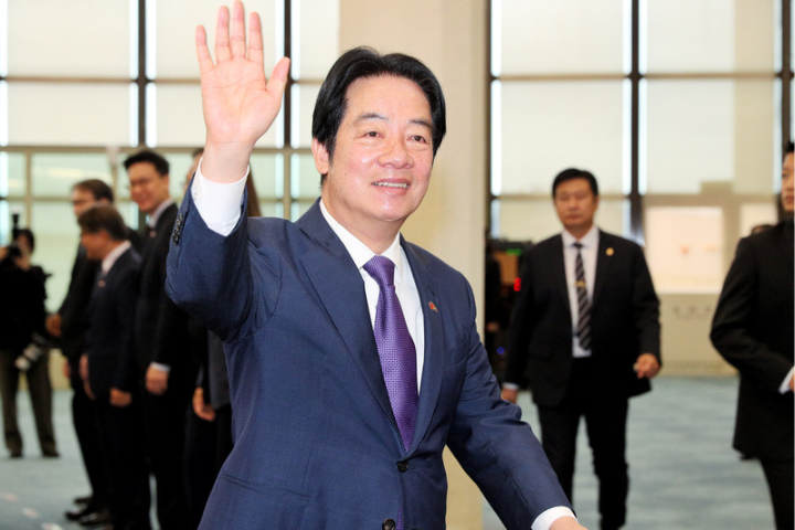 指總統「偷渡出境」非同小可！楊照：外交保密不能取代制度規範