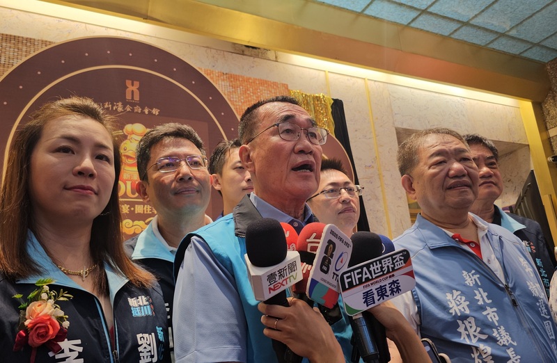 國民黨新北市長參選人李四川15日公布最新競選團隊成員及發言人名單。圖/中央社