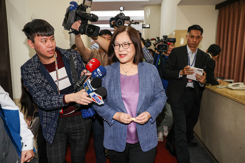 金門金廈遊輪19日遭大陸海警登檢，海委會主委管碧玲（中）20日表示，這是傷害人民感情、製造恐慌，令人遺憾。圖/中央社