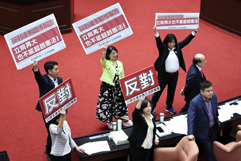 憲法法庭日前做出對《立法院職權行使法》爭議條文暫停適用的「暫時處分」。圖/中央社