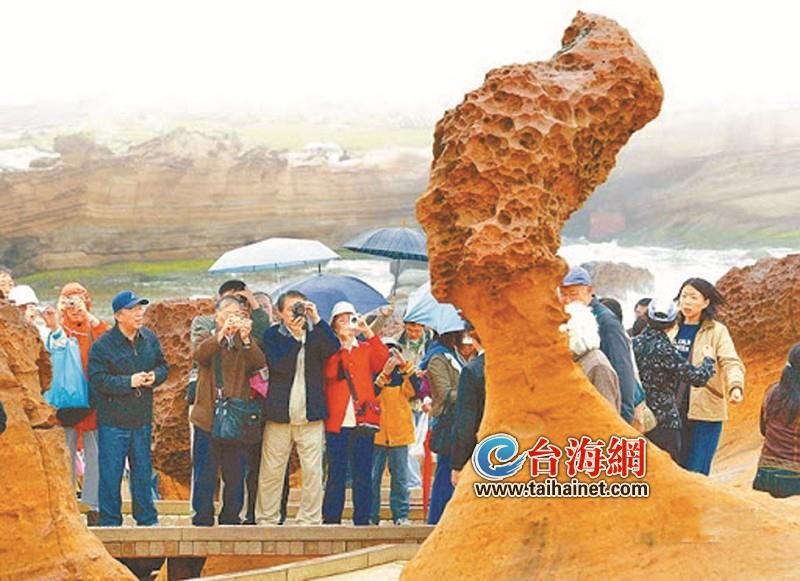 大陸國台辦發言人29日深夜重申，只要台灣取消禁團令，大陸願積極研究開放陸客來台觀光。圖／取自台海網
