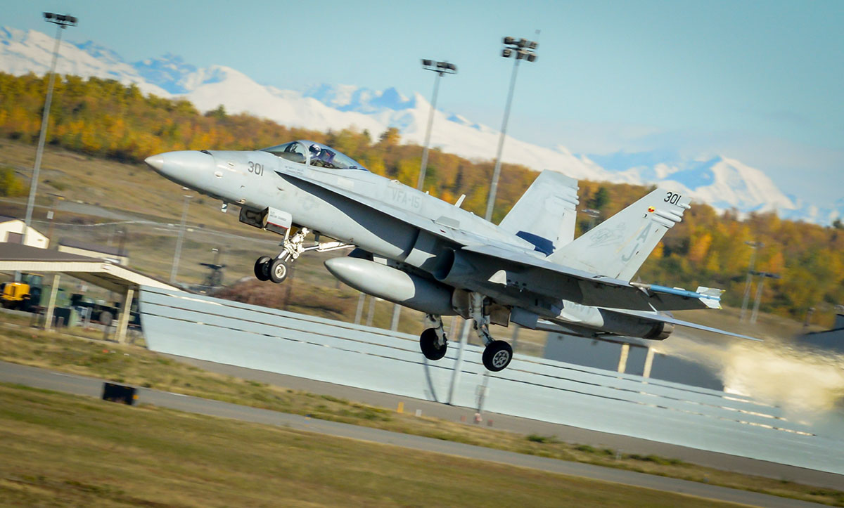 美軍現役的F-18超級大黃蜂戰鬥機。 圖／取自US Air Force