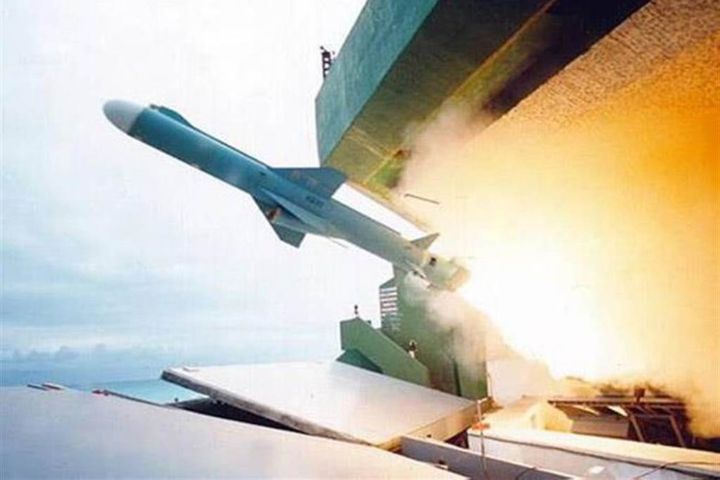 台灣自製的雄二E型飛彈，射程超過800公里，可搭配「勁蜂四型」無人機。圖/取自國家中山科學研究院