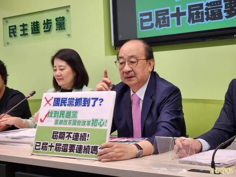 國會改革法案三讀，民進黨團總召柯建銘：窮盡一切可能提出釋憲。圖/取自柯建銘臉書