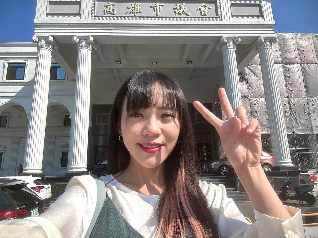 民進黨立委黃捷收到炸彈恐嚇信，還被勒索800萬元。圖/取自黃捷IG