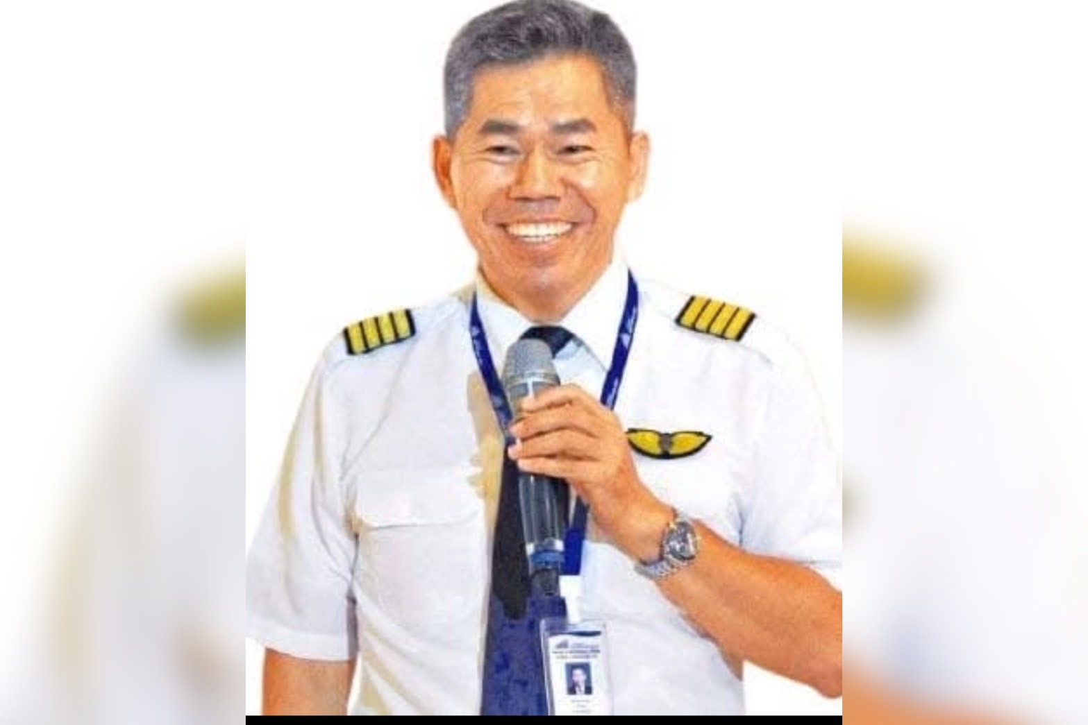 玉山航空總經理徐柏岳否認曾攜眷跳機逃美，並強調「我有不便透露的特殊任務」。圖／取自徐柏岳臉書