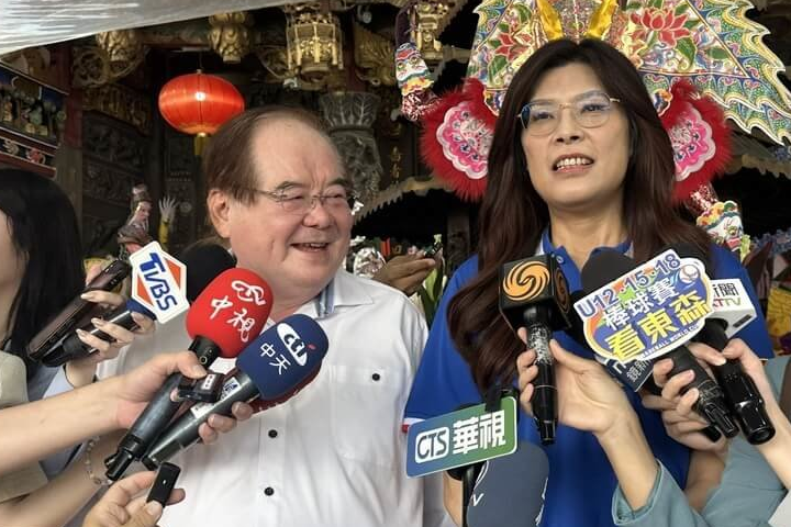 鄭麗文公布首波人事　李乾龍任秘書長、季麟連任副主席 