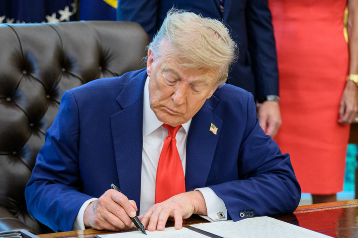 川普宣布進入國家緊急狀態　保護存放在財政部帳戶委內瑞拉石油收益