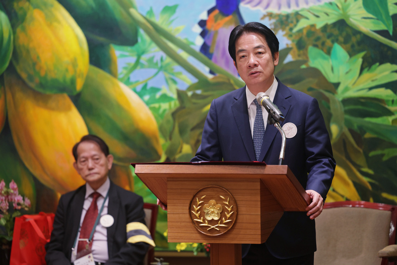 【梅花評論】賴總統請看「解密烽火產業」