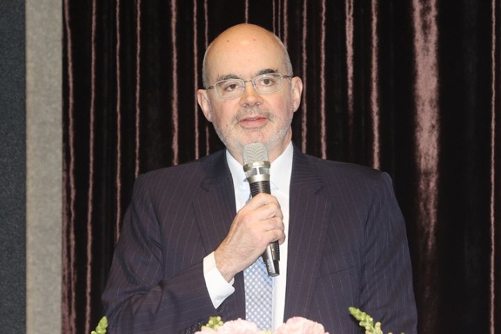 【梅花專論】「保護台灣非免費」：有議價的產業條件