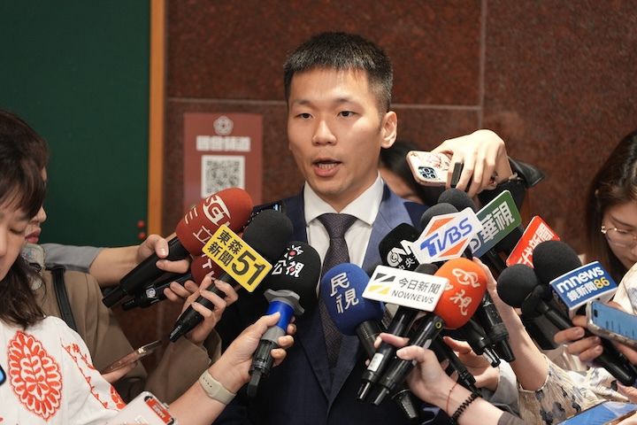 運動部次長鄭世忠辭職　部長李洋卻狀況外  凌濤質疑：水很深