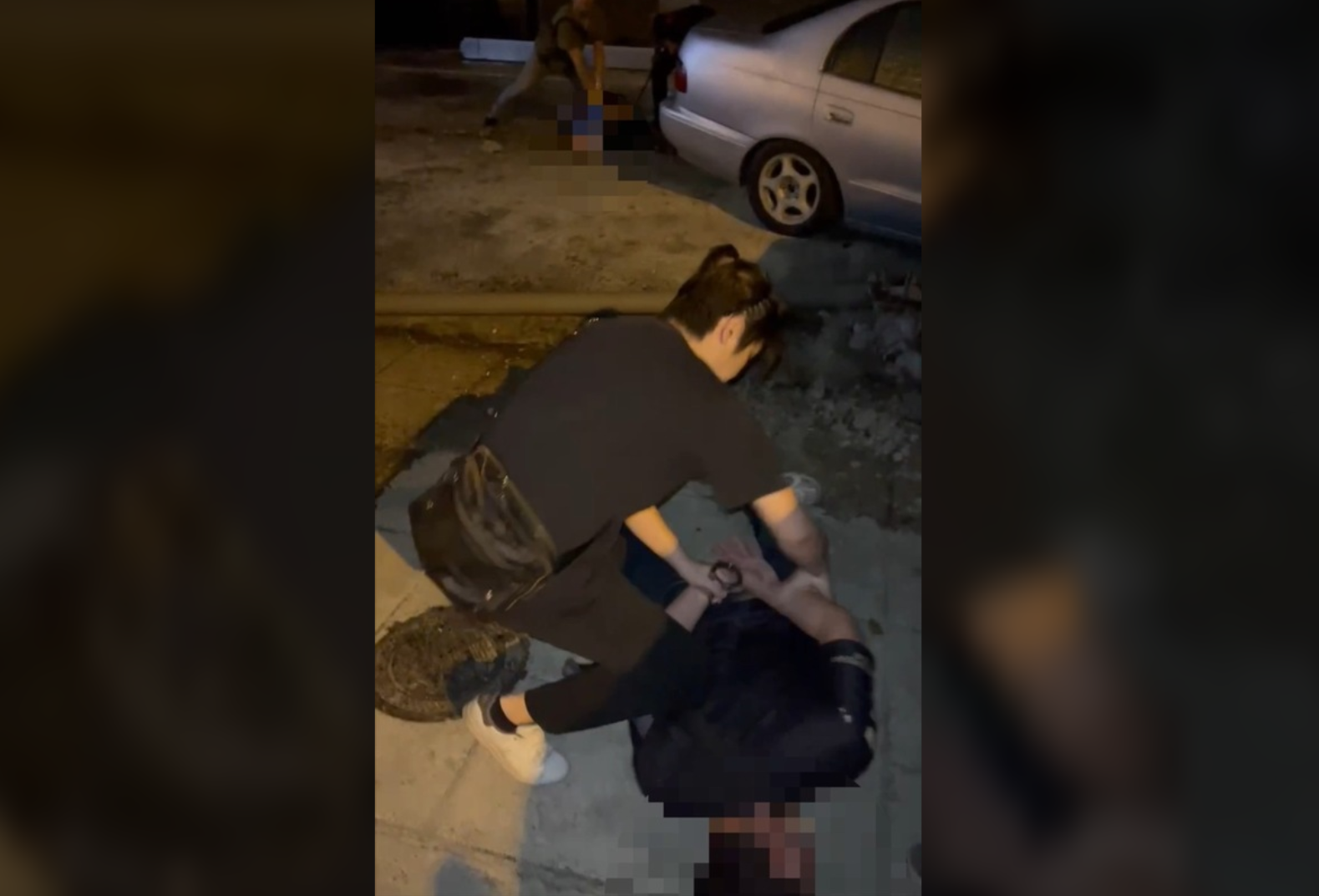 嫌犯持槍搶劫後逃逸，被警方火速逮捕歸案。圖/中央社