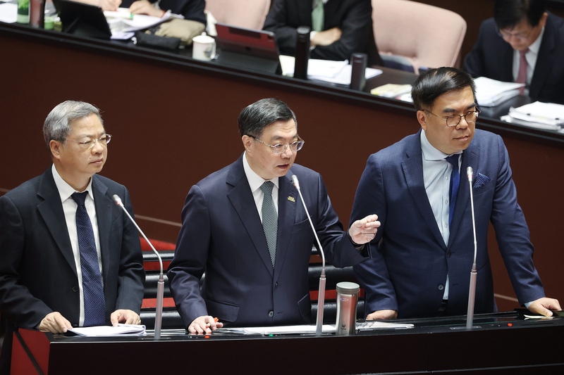 陸擴大稀土出口管制　龔明鑫稱「影響程度較小」