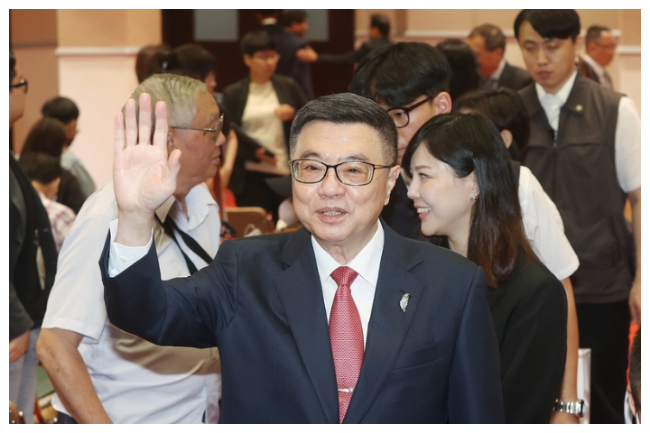 卓內閣周年聲量出爐  郭智輝嗆台電員工「看不下去可以離開」觀感最差
