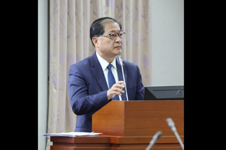 法務部長鄭銘謙今日針對虐童者刑責回應，將廣納各界意見，立法方向是「嚴懲重罰」。圖/中央社