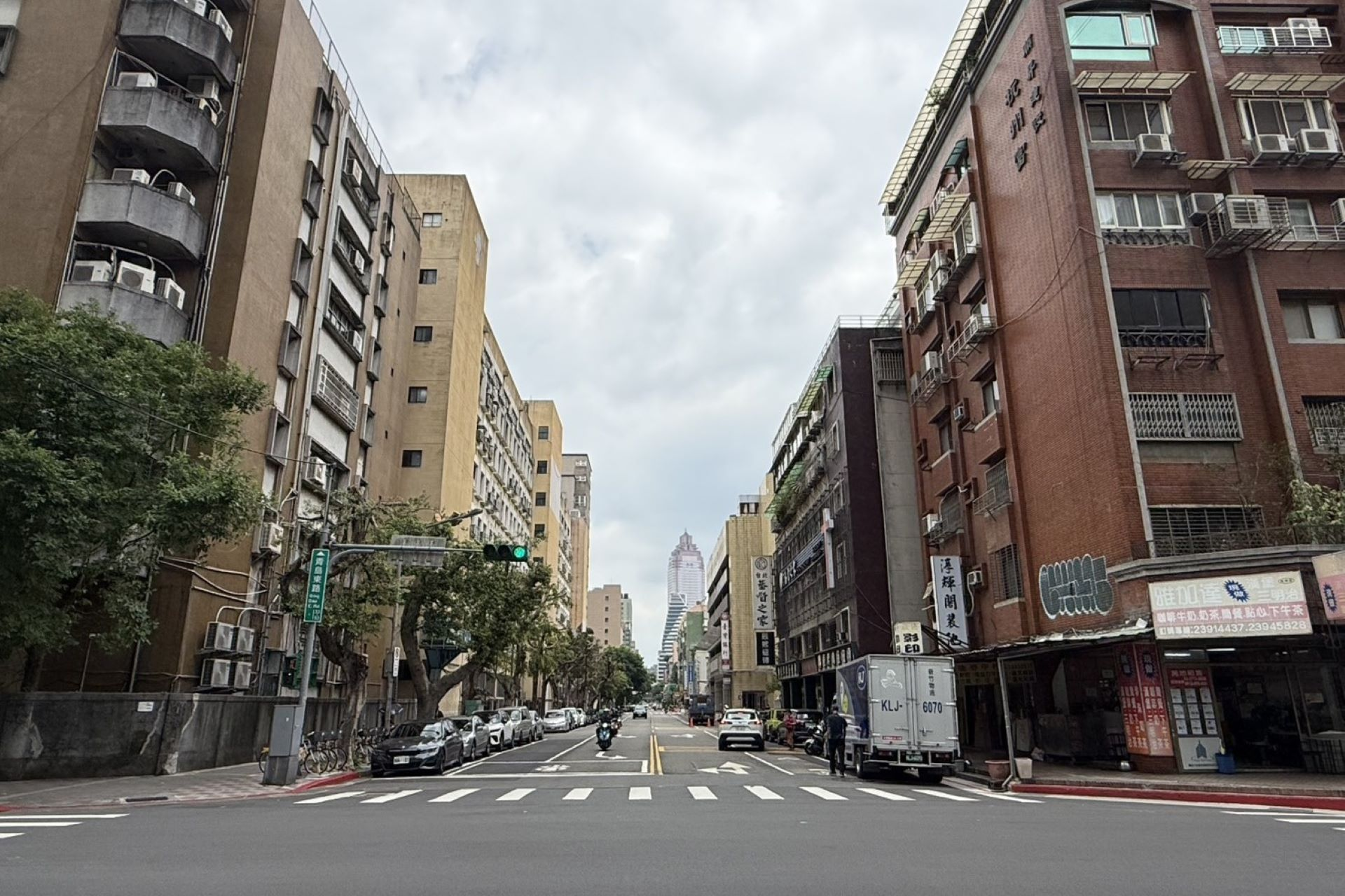 六都8月交易量月減逾兩成　 央行9月政策成後市關鍵