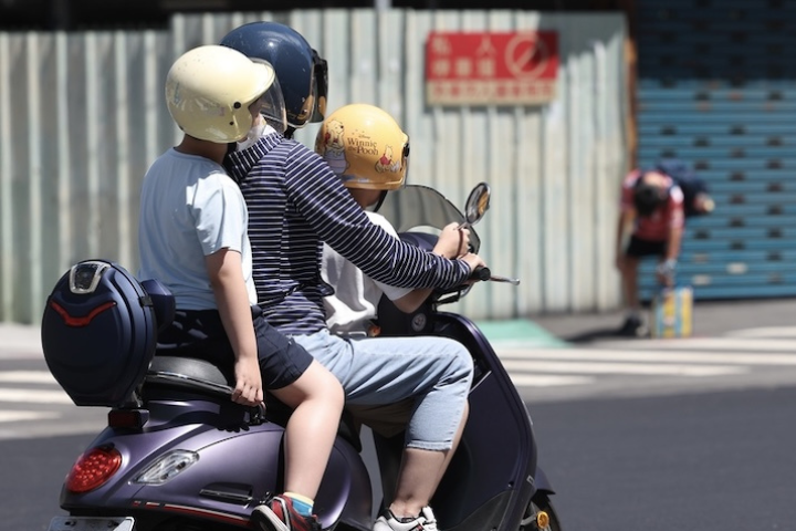 勞動部推育兒新制！200人以下企業「縮工時照領薪」　政府全額補貼每小時工資