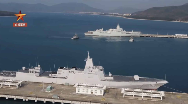 055型飛彈「巡洋艦」配備112個垂直發射單元，可以發射反艦飛彈或防空飛彈。圖/截自央視