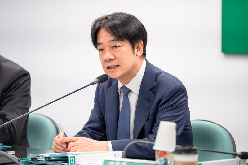 身兼民進黨主席的總統賴清德在會中表示，境外的敵對勢力對台灣的滲透愈來愈強。圖/中央社 